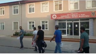Mersindeki tefeci operasyonunda 9 tutuklama