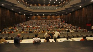 Mezitli Belediyesinden ihtiyaç sahibi öğrencilere kırtasiye yardımı