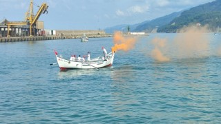 Milli Mücadelenin simgesi İnebolu Denk Kayığı deniz şenliklerinde göz doldurdu