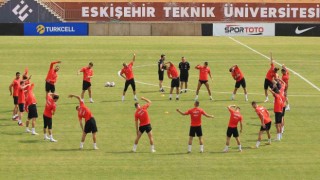 Milliler, Ermenistan maçının son çalışmasını ESTÜ Stadyumunda yaptı