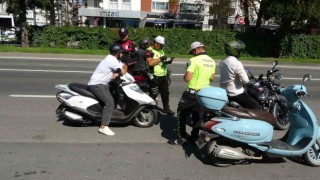 Motosiklet sürücüleri hem denetlendi, hem de bilgilendirildi