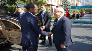 Mozambik Savunma Bakanı Chume Ankarada