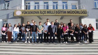 Müdür Atael 20 farklı alanda derece yapan öğrencileri ödüllendirdi