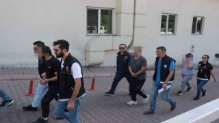 Narkotik göz açtırmıyor: 3 gözaltı