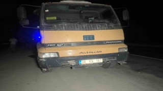 Nevşehirde otomobil ile kamyon çarpıştı: 1 ölü, 2 yaralı