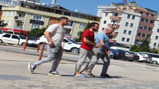 Oda arkadaşını sokakta sırtından bıçaklayan şahıs tutuklandı