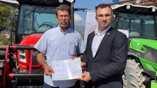 Orman köylülerine traktör desteği