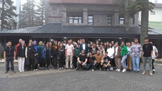 Osmangazinin başarılı öğrencileri zirvede motivasyon kampında