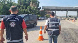 Osmaniyede 17 düzensiz göçmen 3 organizatör yakalandı