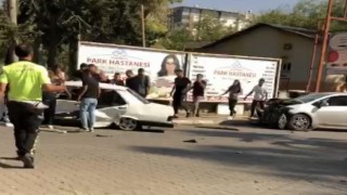 Osmaniyede trafik kazası: 2 kişi yaralandı