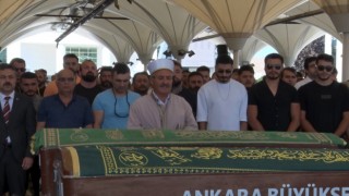 Otelde ölü bulunan antrenör Ankarada son yolculuğuna uğurlandı