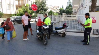 Otomobil ile motosiklet çarpıştı: 1 yaralı
