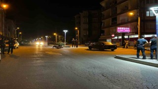Otomobille çarpışan motosikletli ağır yaralandı
