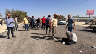 Otomobiller kafa kafaya çarpıştı: 4 yaralı