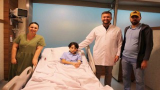 Oyun oynarken boğazına üzüm kaçtı, operasyonla kurtuldu