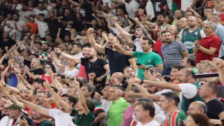 P. Karşıyakanın basketbol kombineleri satışa çıkıyor