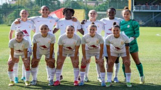 Petrol Ofisi Grubu, Galatasaray kadın futbol takımına yeni sezonda da destek veriyor