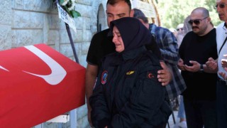 Pilot Mehmet Akif Tutuk gözyaşları içinde son yolculuğuna uğurlandı