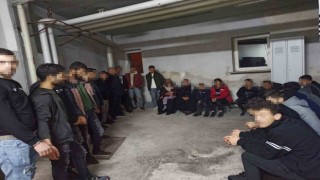Polonyada otoparktaki araçtan 13ü Türk 29 kaçak göçmen çıktı