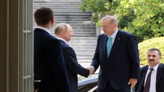 Putin, Cumhurbaşkanı Erdoğanı kapıda karşıladı
