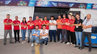 Rektör Aksoy, TEKNOFEST Ankarada öğrencilerle bir araya geldi