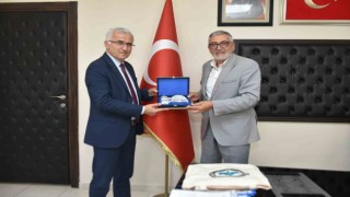 Rektör Çolaktan, Başkan Bozkurta ziyaret