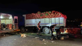 Saatlerce trafiğe kapalı olan yol tekrar açıldı