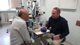 Sağ gözünde görme kaybı olan hasta Tuzlada yapılan ameliyat ile sağlığına kavuştu