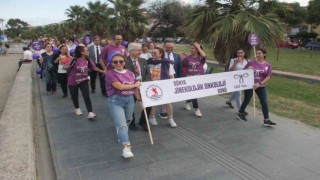 Sağlıkçılar Dünya Jinekolojik Onkoloji Gününde farkındalık için yürüdü