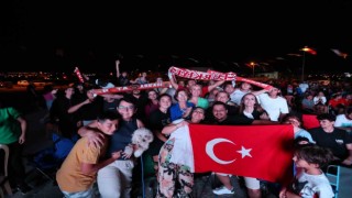 Şampiyonluk coşkusu Merkezefendide yaşandı
