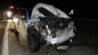 Şarampole uçan otomobilden burunları kanamadan çıktılar