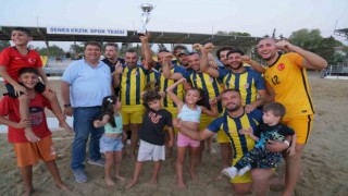 Seferihisar Cittaslow plaj futbol takımı, şampiyon oldu