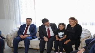 Şehit Orman İşletme Şefi Murat Yıldırımın ailesine taziye ziyaretinde bulundu