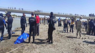 Serinlemek için Murat Nehrine giren genç boğuldu