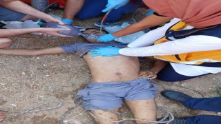 Serinlemek için sulama kanalına girdi, boğulmaktan vatandaşlar kurtardı