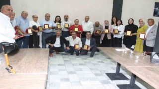 Şiir gecesinde şairler şiirlerini okudular