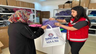 Sincan Belediyesi bin öğrenciye kırtasiye malzemesi dağıttı
