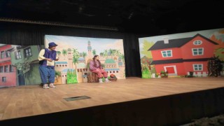 Sincanda “Dede Korkut Hikayeleri” çocuklar için sahnelendi