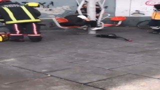 Spor aletine sıkışan genci itfaiye ekipleri böyle kurtardı