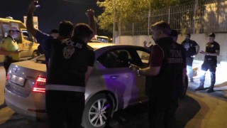 Sultangazide asayiş ve narkotik denetimi: Aranan 5 şahıs yakalandı