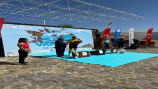 Tour of Van Uluslararası Bisiklet Yarışı devam ediyor