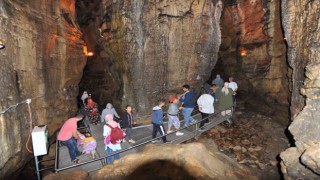 Trabzonda Kızlar Manastırı, Çal Mağarası ve Şehir Müzesini toplam 206 bin 855 yerli ve yabancı turist ziyaret etti