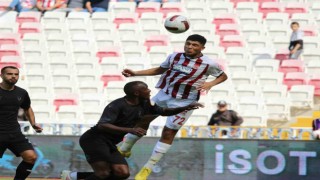 Trendyol Süper Lig: E.Y. Sivasspor: 0 - A. Hatayspor: 0 (İlk yarı)