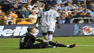 Trendyol Süper Lig: Adana Demirspor: 2 - Beşiktaş: 0 (İlk yarı)