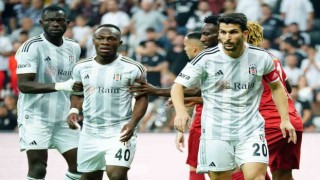 Trendyol Süper Lig: Beşiktaş: 2 - Sivasspor: 0 (İlk yarı)