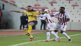 Trendyol Süper Lig: E.Y Sivasspor: 1 - MKE Ankaragücü: 1 (İlk yarı)