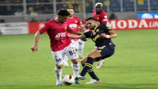 Trendyol Süper Lig: MKE Ankaragücü: 0 - Fenerbahçe: 0 (İlk yarı)