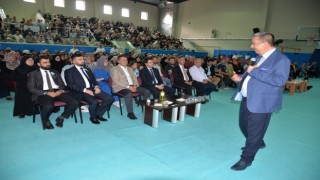 Türkelide Mevlid-i Nebi Haftasında Hayati İnanç konferans verdi