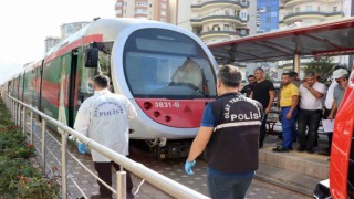 Ücretsiz binmek istediği tramvay sonu oldu