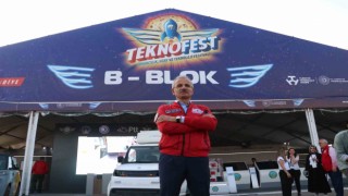 Ulaştırma ve Altyapı Bakanı Uraloğlu TEKNOFESTte